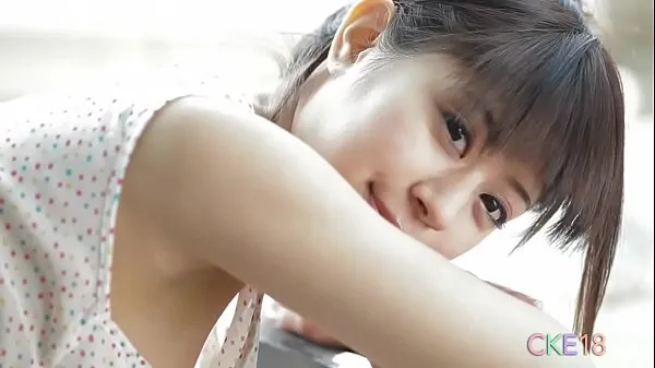 Klip berukuran Fresh Japanese girl cameltoe panty teasing besar