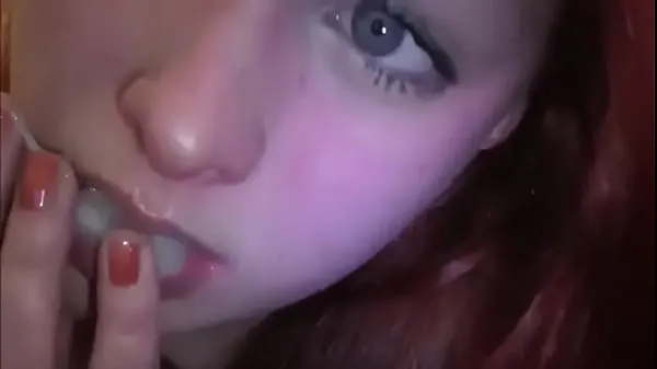 Married redhead playing with cum in her mouth Klip mega besar
