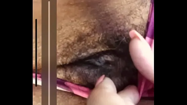 Klip berukuran Married Neighbor shows real teen her pussy and tits besar