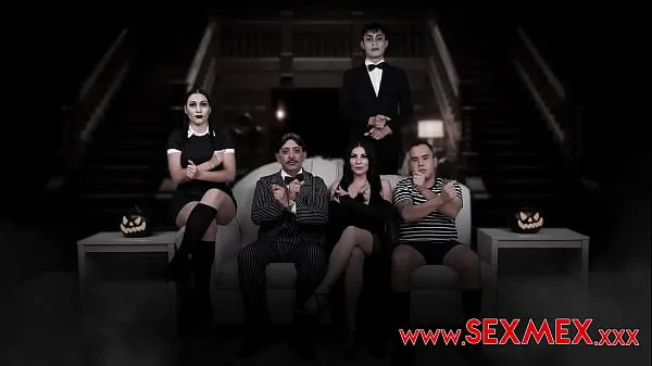 Store Addams Family as you never seen it megaklipp