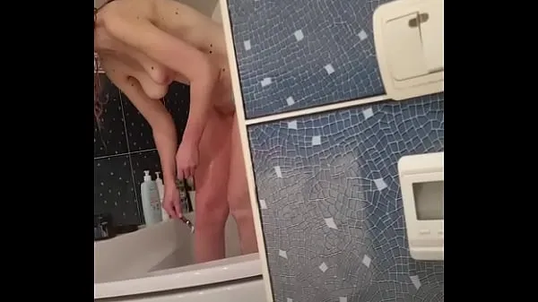 Gros voyeur shower méga-clips