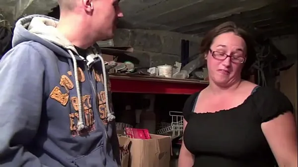 Big HOLLYBOULE - Florence a bbw does a gang bang with amateurs in a cellar mega Clips